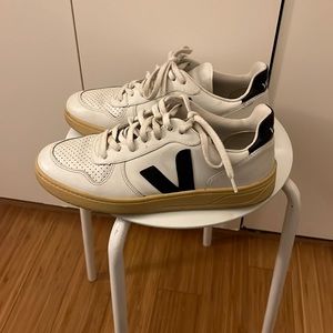 Veja Men’s size 8/41